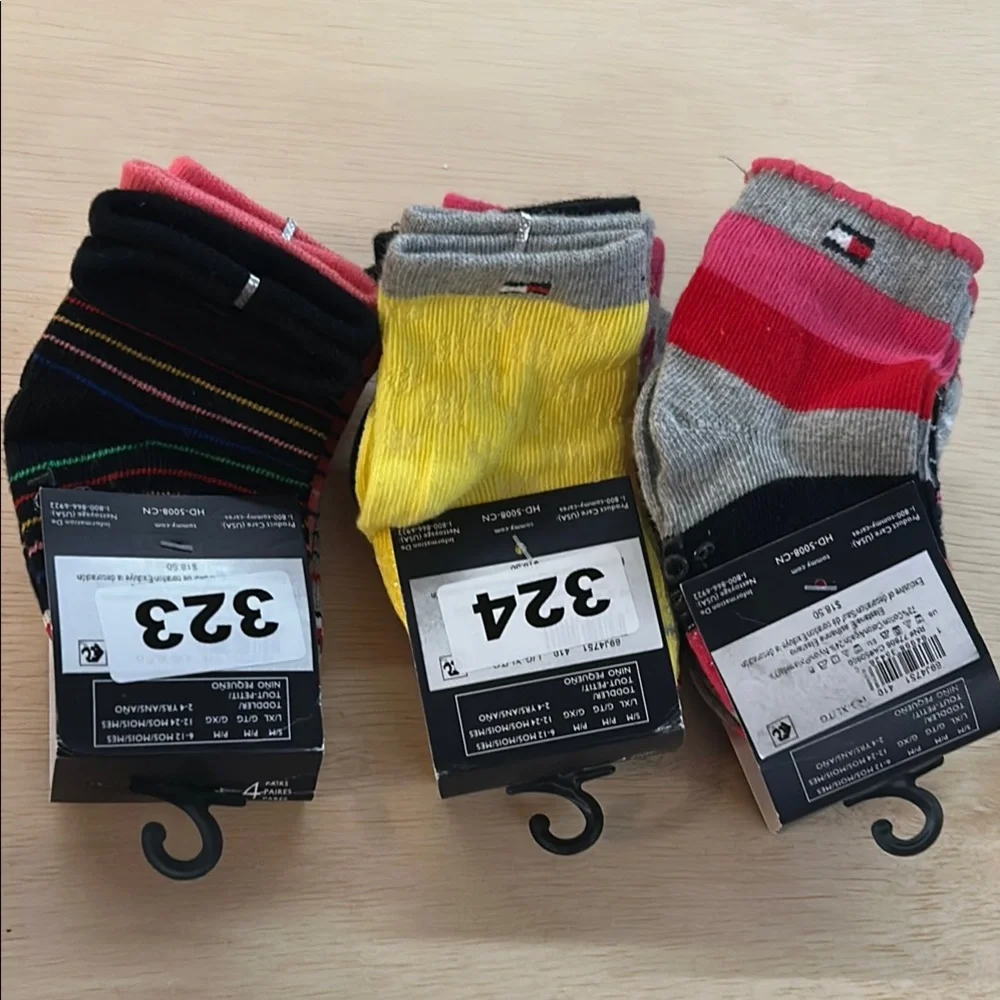 Tommy Hilfiger infants 6-12 months Multicolor Socks 3 packs of 4 new